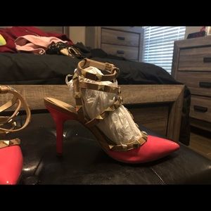 Bcbg pumps size 6